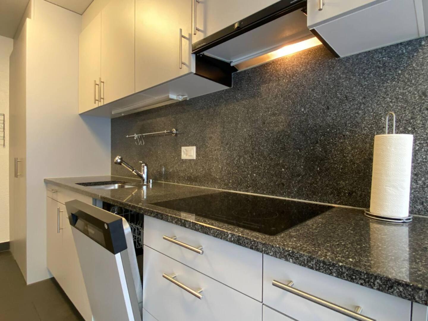 Apartment Arnold Bazylea Zewnętrze zdjęcie